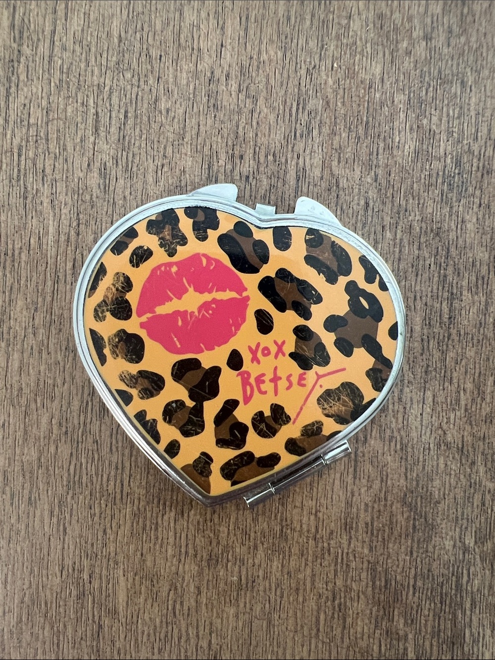 Betsey Johnson Heart Compact Mirror in Leopard Print with Pink Kiss